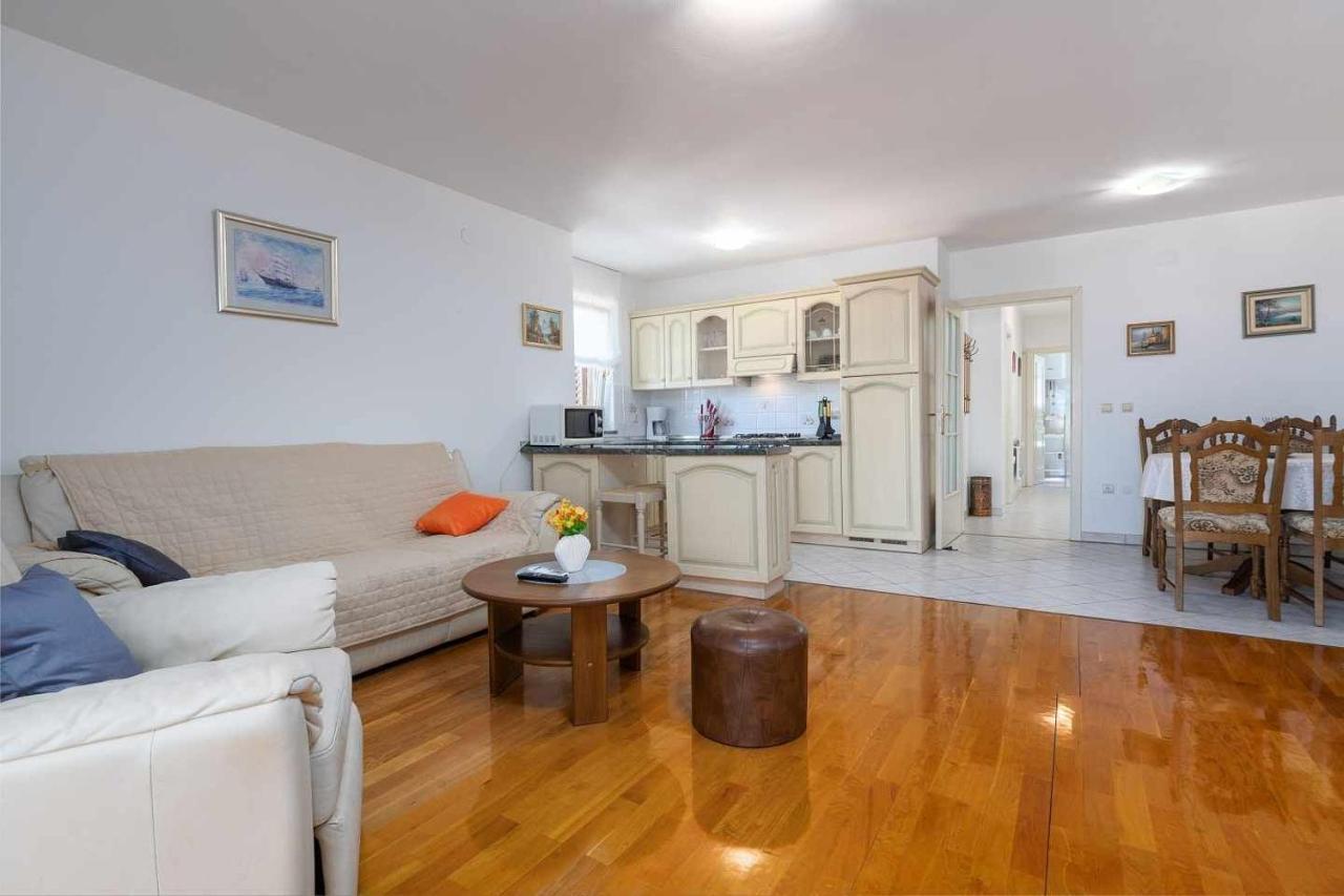 Appartement Jadro *